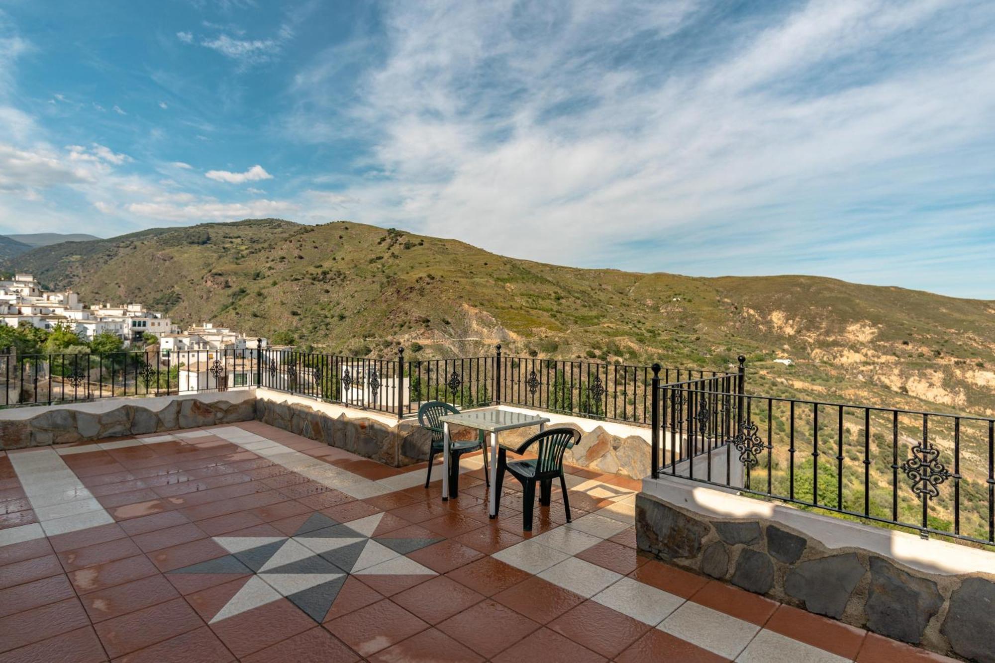 Alojamientos Rurales Los Macabes Alpujarra De La Sierra Kamer foto