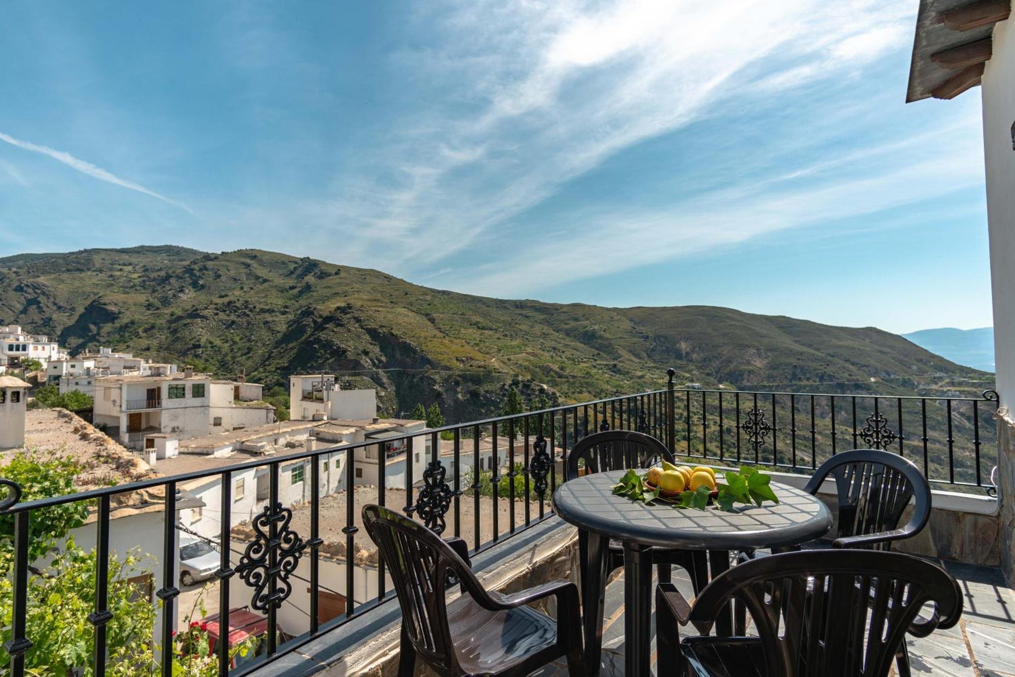 Alojamientos Rurales Los Macabes Alpujarra De La Sierra Kamer foto